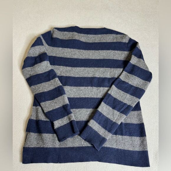 Bloomingdale's Women's Pure 100%Cashmere Sweater in Blue Grey Stripe Size L - Picture 2 of 16